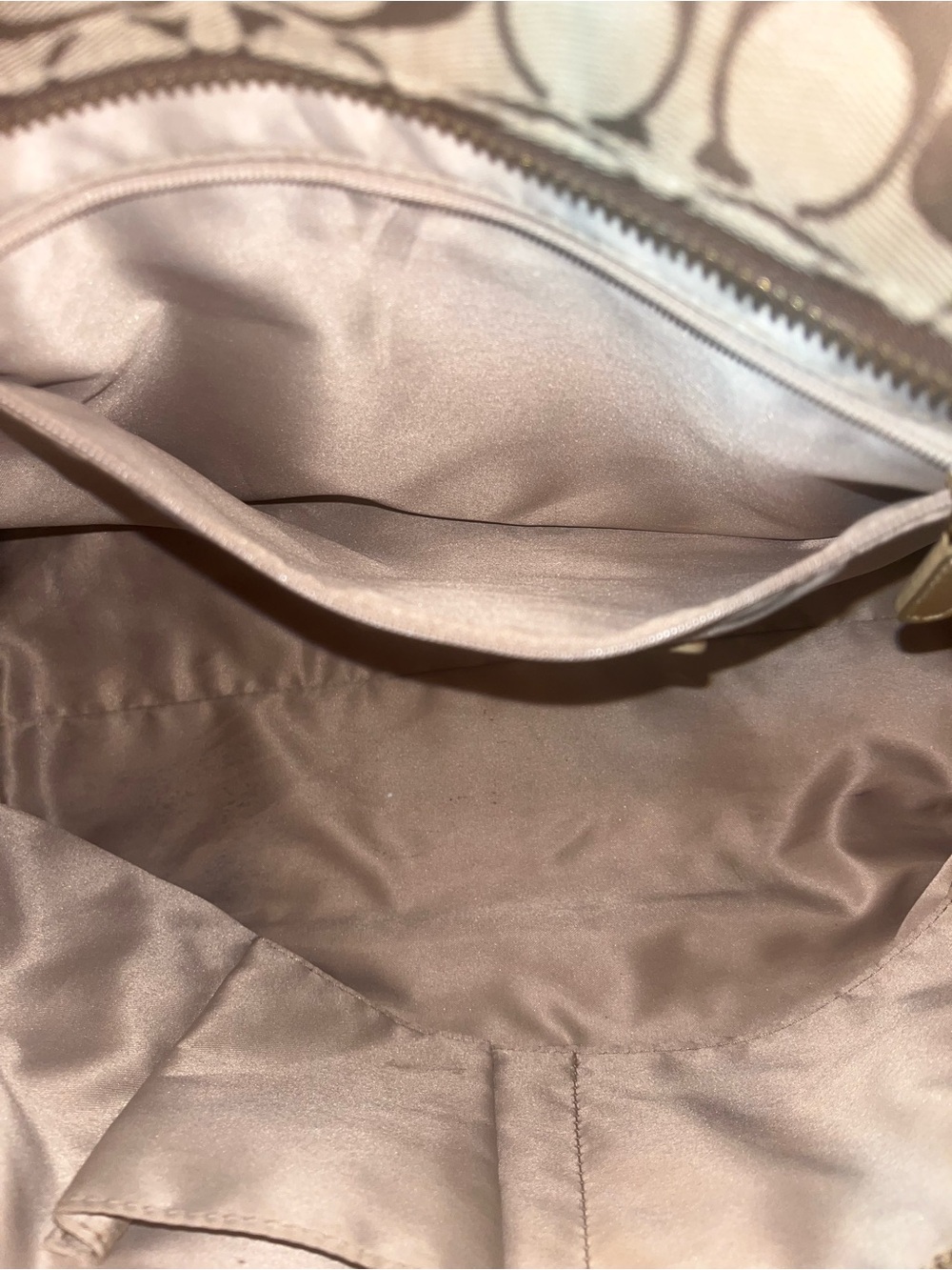 Coach 1941 Penelope Signature Jacquard
Shoulder Tote Bag - Picture 13 of 14